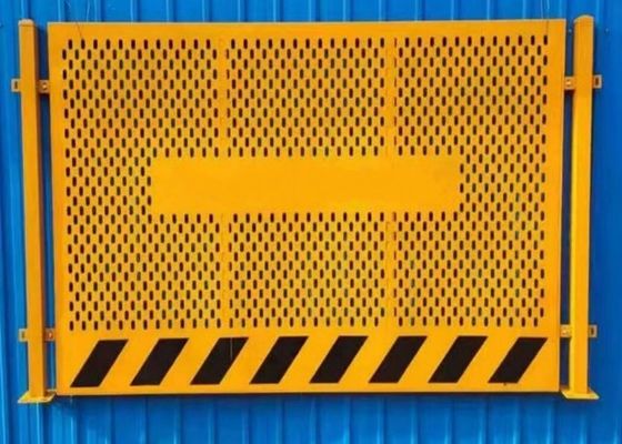 1.2*1.8mの外壁のパンチ金属板の反低下スクリーンの上昇フレーム