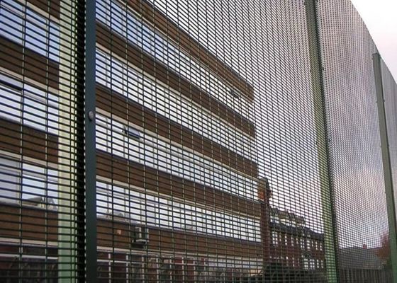 8# 358反上昇の13x75mmの穴によって電流を通される溶接網シートの錆抵抗を金網