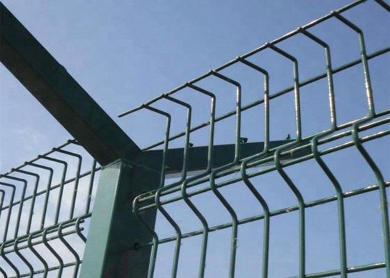 4.0mの5.2mプラスチック上塗を施してある金網はパネルを囲う空港の保安の網にパネルをはめる