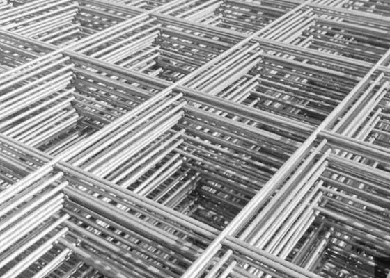 亜鉛メッキ鋼1.0mm溶接金網パネル、50x50mmの穴サイズで簡単に設置可能