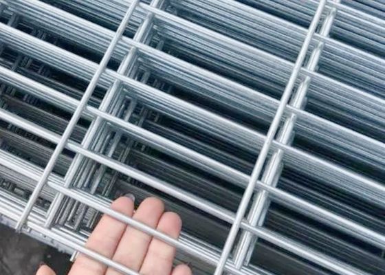4' X 8' 強化のための均一なメッシュサイズを持つ電熱溶接線網
