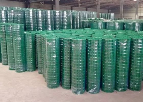 緑色のガルバン化溶接線網 家庭のセキュリティと建設のために