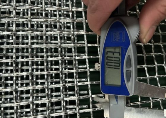 0.03-50.8mm メッシュサイズ 効果的なフィルタリング性能のための鋼鉄ワイヤースクリーン