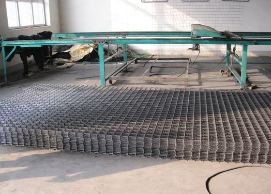 高強度電熱鋼の溶接網ロール 線直径0.5mm-6.0mm