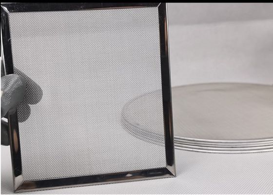 SS304 316編まれた正方形の金属のフィルタ・ガーゼの網30mの長さの化学抵抗力がある