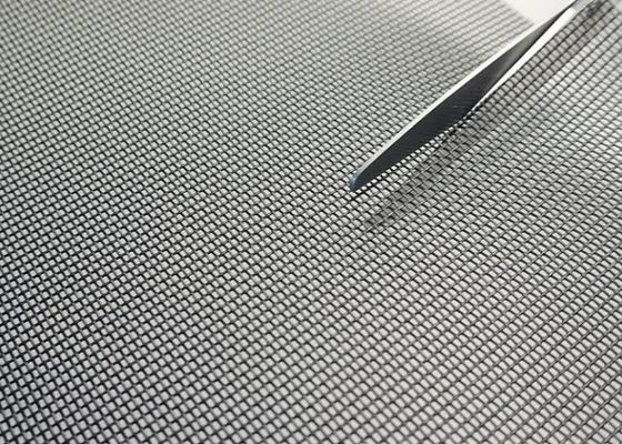 1.0m*30mの窓スクリーンの反昆虫として使用されるガラス繊維によって編まれる金網スクリーン