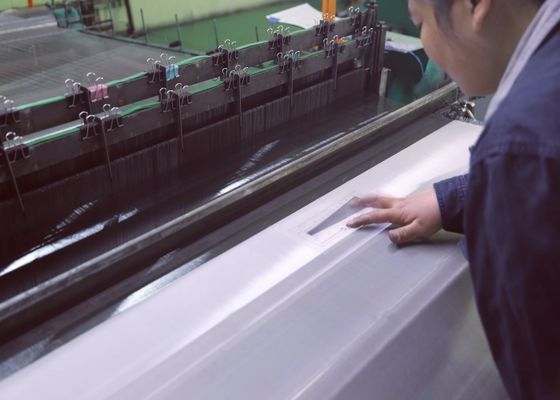 複数の材料のオプションを持つ可変幅の平面織布織布ワイヤーメッシュ画面
